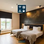 호텔 Lena Village And 3*