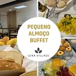 호텔 Lena Village And 3*