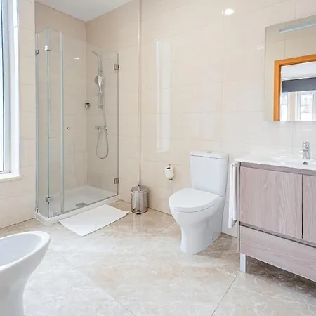 Lena Village Hotell 3*