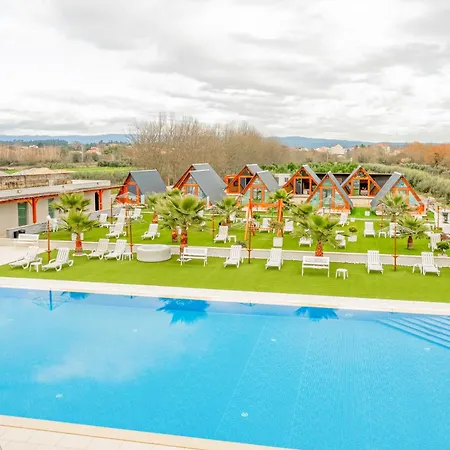 Lena Village Hotell 3*