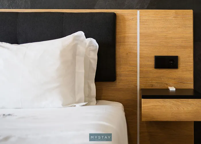 Hotel Lena Village And